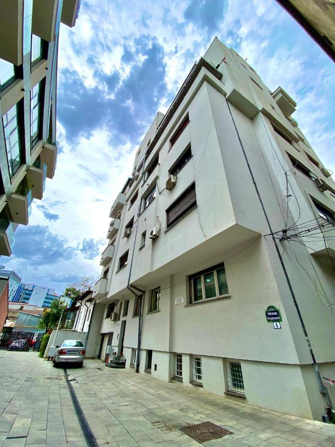 Downtown Victoria Apartments By Citybookings Bukurešť Exteriér fotografie
