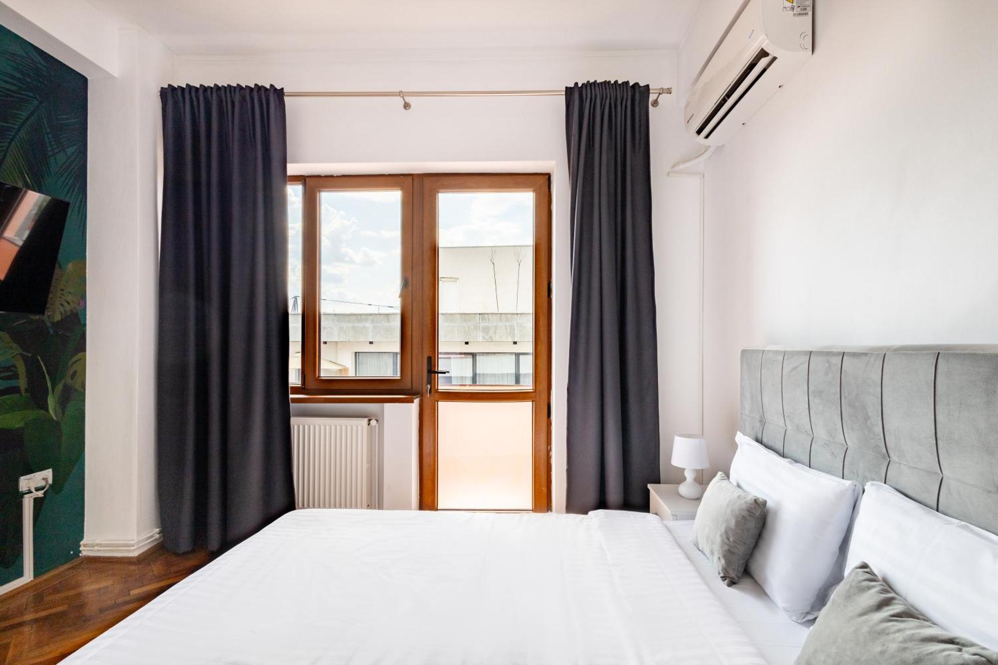 Downtown Victoria Apartments By Citybookings Bukurešť Exteriér fotografie