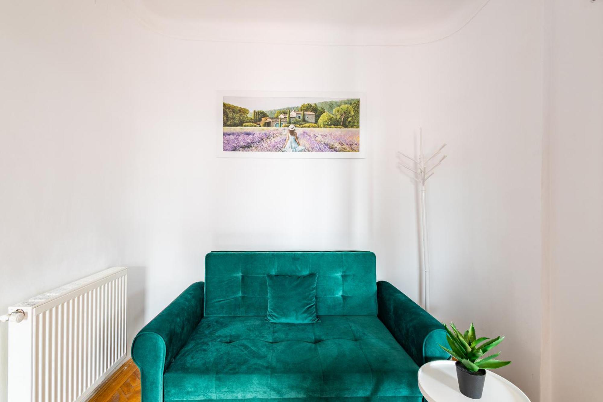 Downtown Victoria Apartments By Citybookings Bukurešť Exteriér fotografie